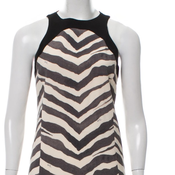 Emilio Pucci
Wool Animal Print Dress
Size: L - Picture 1 of 4